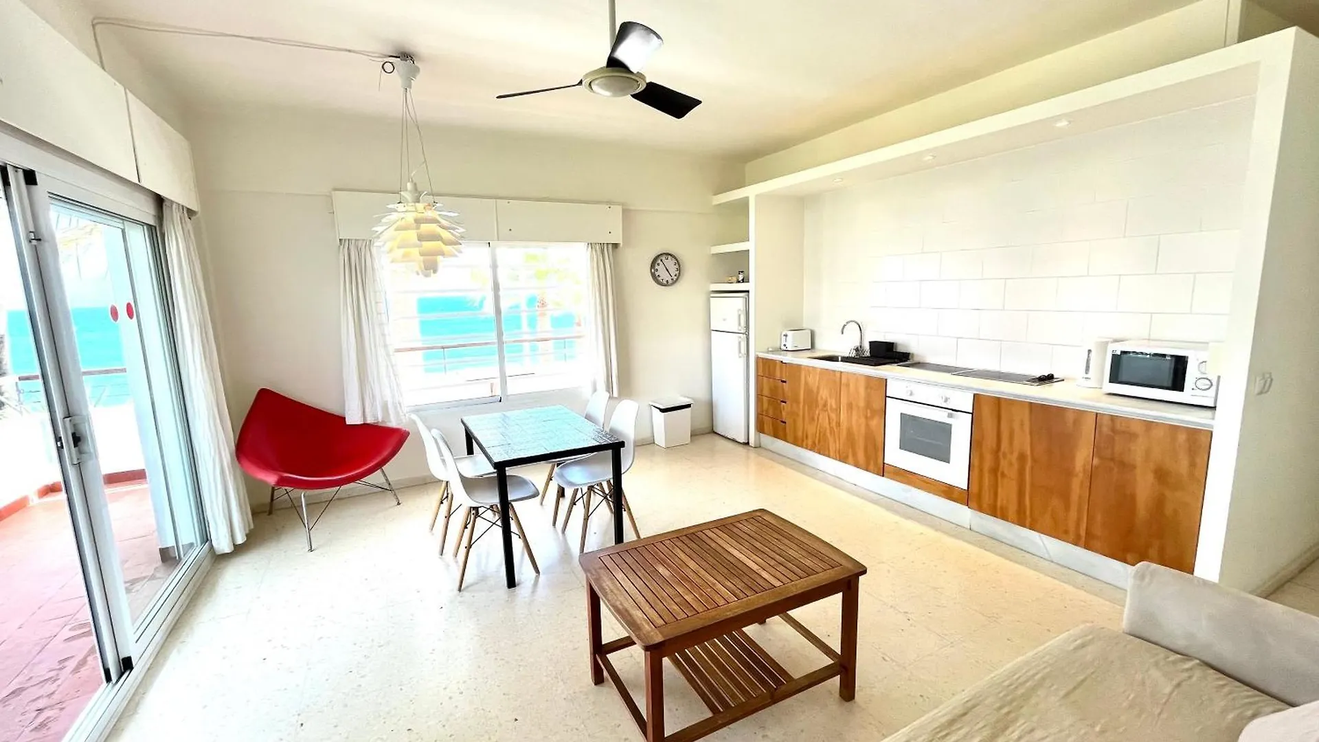 Apartamentos Playa Torrecilla Nerja