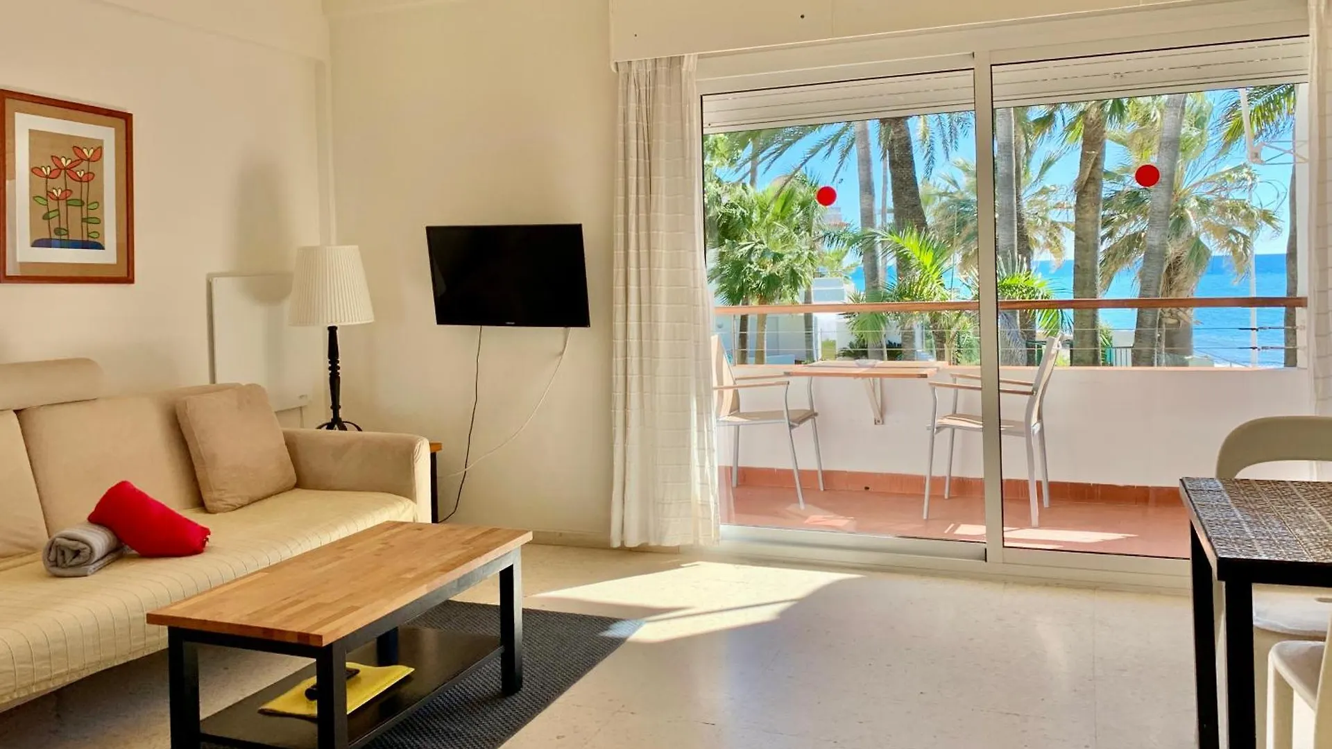 Apartamentos Playa Torrecilla Nerja Apartment
