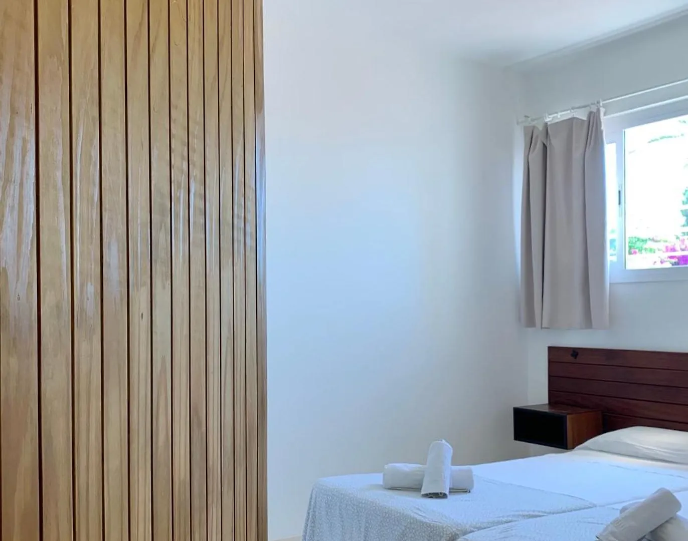 Apartamentos Playa Torrecilla Nerja Spagna