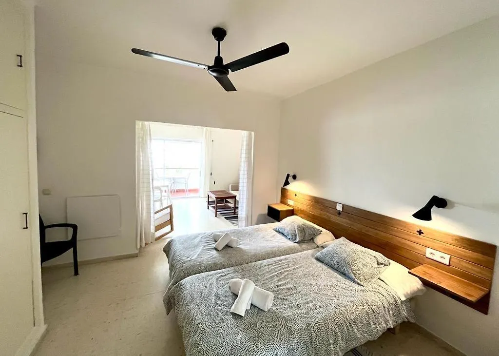Apartamentos Playa Torrecilla Nerja 0*,  Spagna