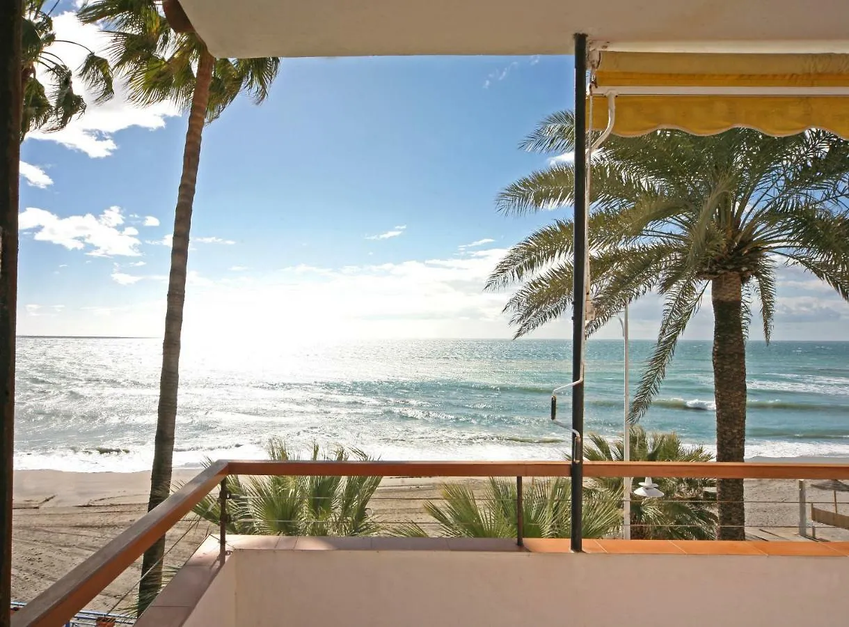 Apartamentos Playa Torrecilla Nerja Spagna