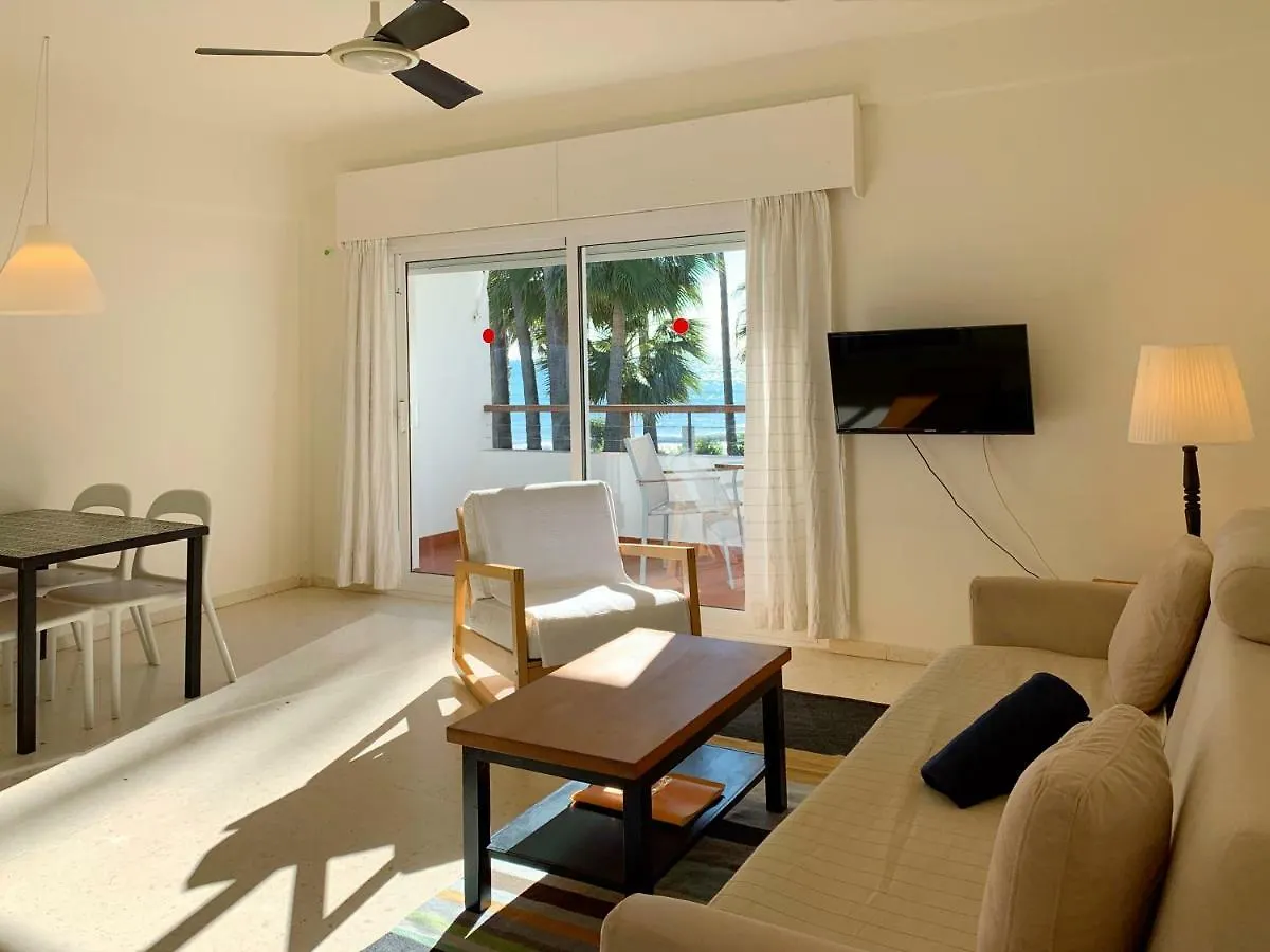 Apartamentos Playa Torrecilla Nerja 0*,  Spagna