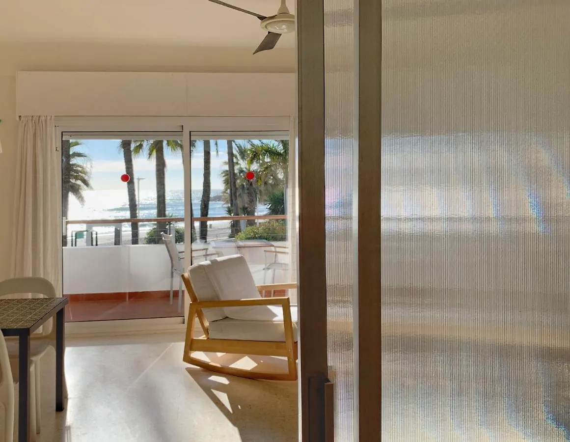 Apartamentos Playa Torrecilla Nerja 0*,  Spagna
